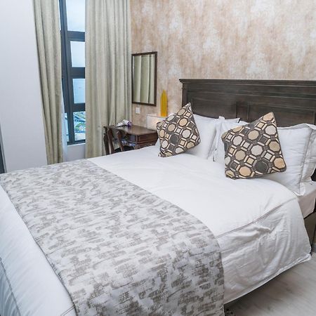 Petronella Suites Apartment @ Jesselton Quay كوتا كينابالو المظهر الخارجي الصورة