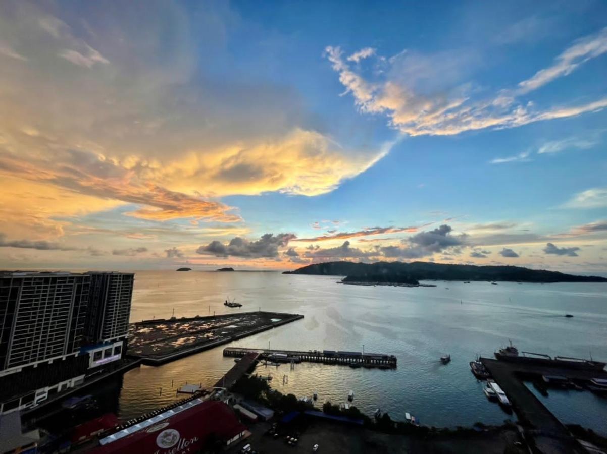 Petronella Suites Apartment @ Jesselton Quay كوتا كينابالو المظهر الخارجي الصورة
