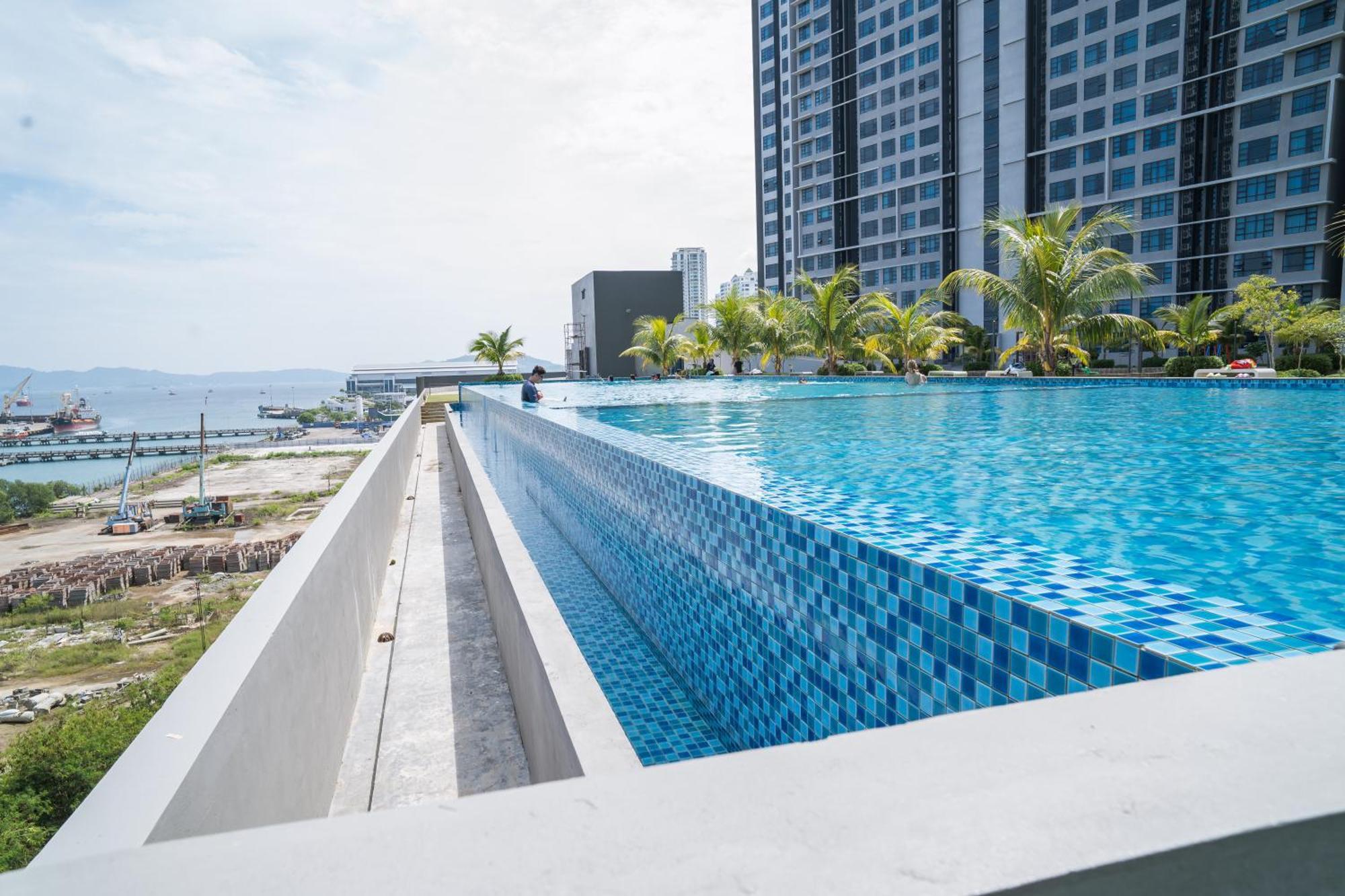 Petronella Suites Apartment @ Jesselton Quay كوتا كينابالو المظهر الخارجي الصورة